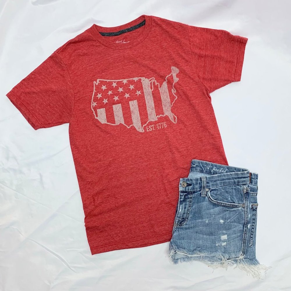 🍎3/$25 Spirit of America Red USA Flag Short Sleeve T-Shirt Size Small